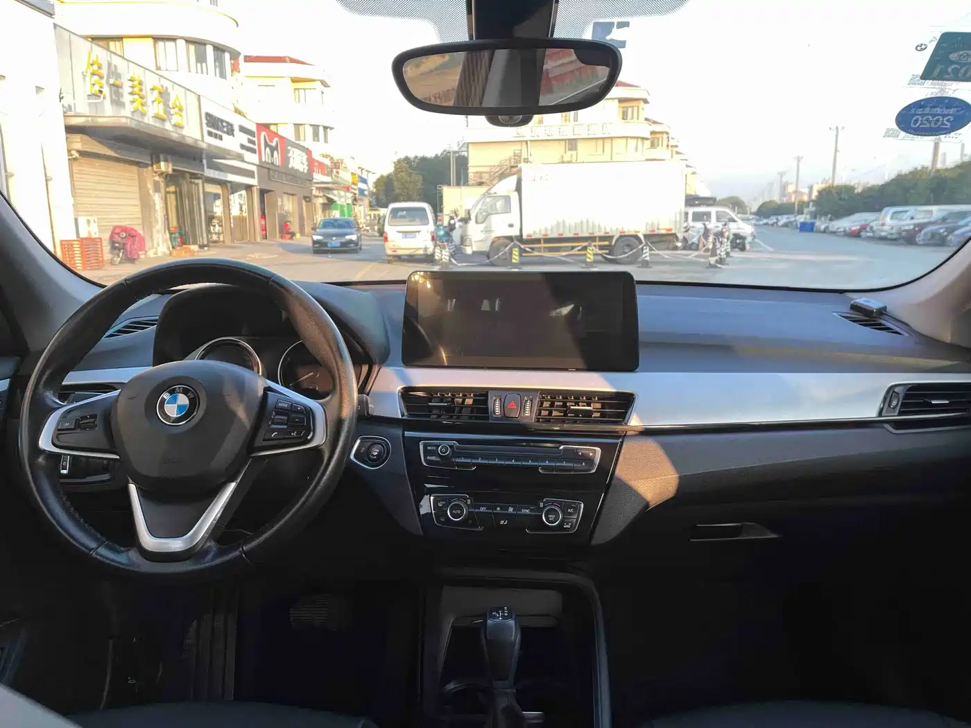 BMW X1 2019 sDrive20Li Leading Model фото 13