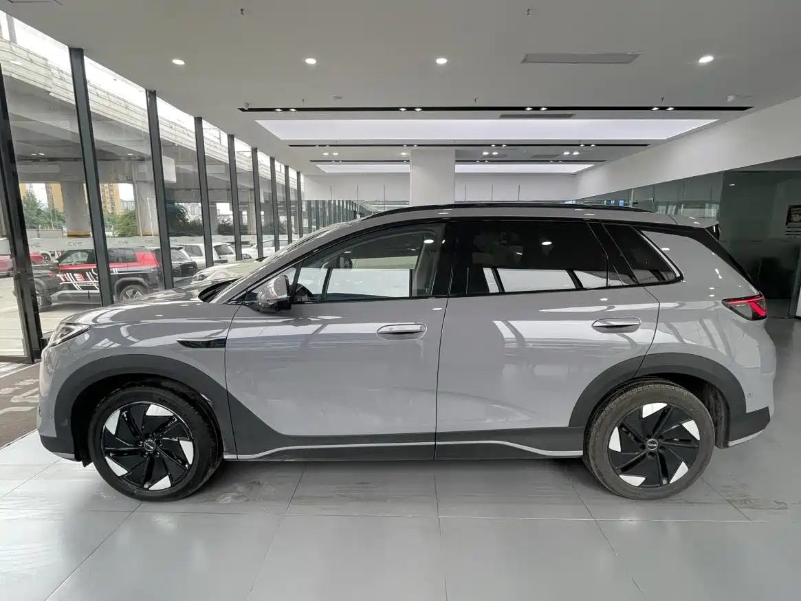 BYD Hai Shi 05 EV 2025 520KM Flagship Smart Navigation Edition фото 3