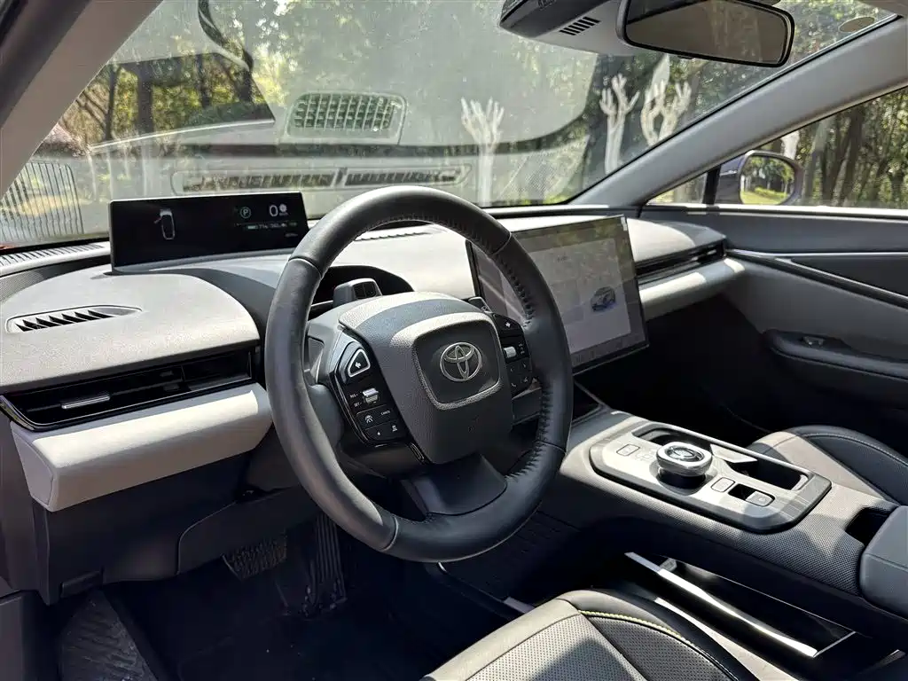 Toyota bZ5 2025 630 PRO Smart Drive Edition фото 7