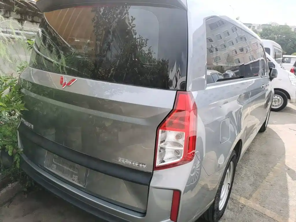 Wuling Motors Wuling Journey 2023 2022 2.0L Manual Startup Edition