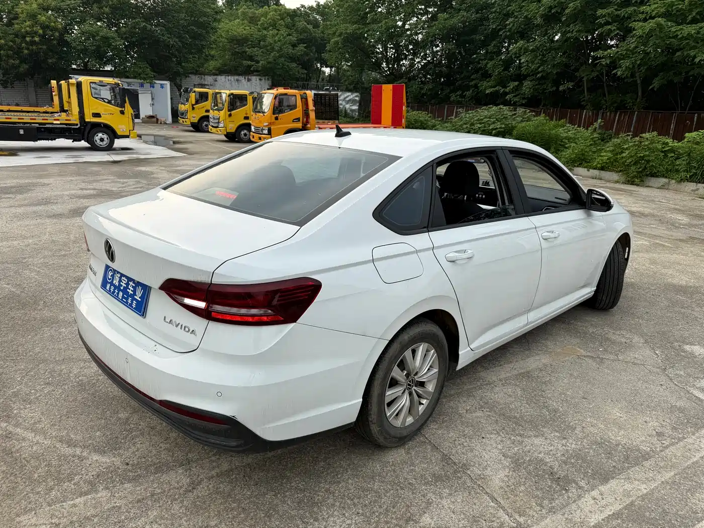 Volkswagen Lavida 2024 Model 1.5L Automatic Delight Edition фото 13