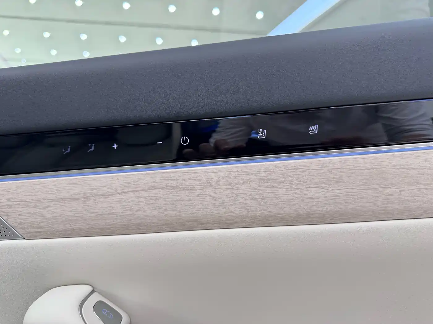 Zhijie Luxeed R7 2025 2026 Range Extender Max