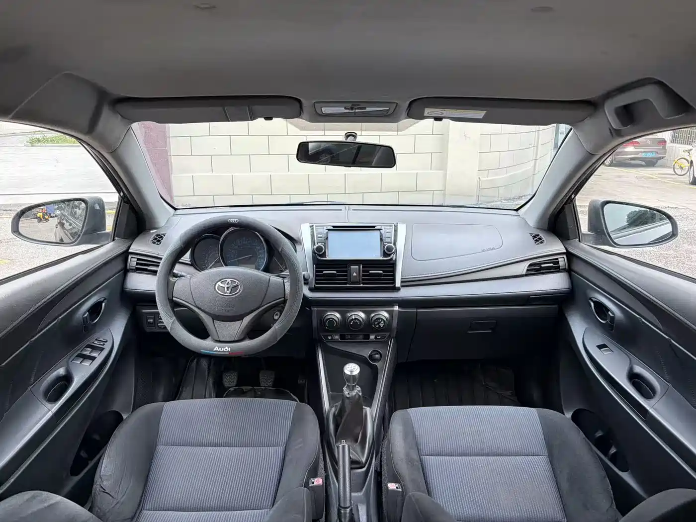 Toyota YARiS L Zhi Xuan 2014 1.3E Manual Charming Edition фото 10