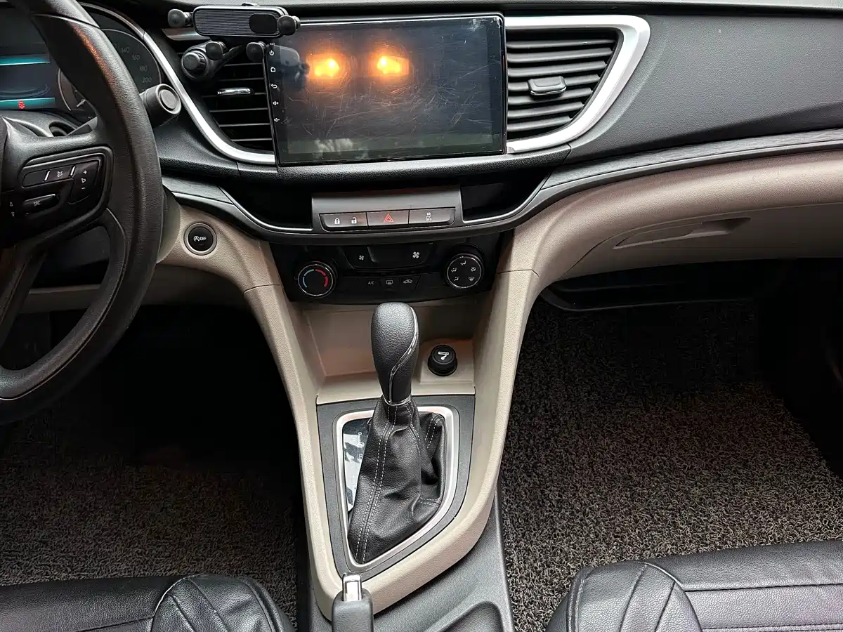 Buick Excelle 2015 15N Automatic Elite фото 11