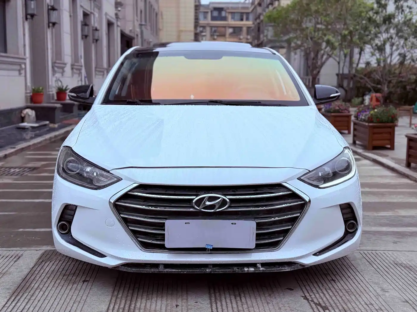 Hyundai Elantra 2016 Model 1.6L Automatic Smart Elite фото 2