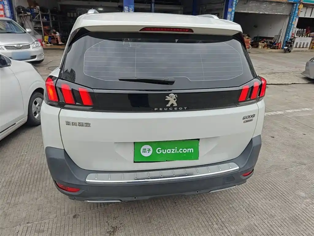 Peugeot 5008 2017 350THP 7-seat Elite Edition фото 6