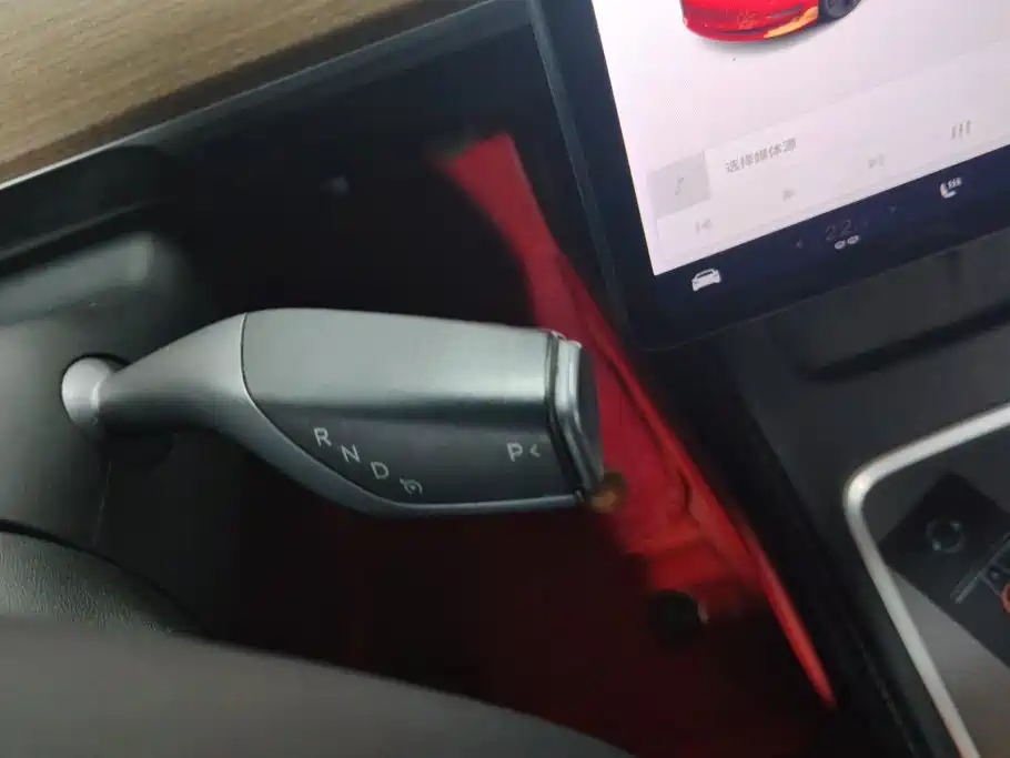 Фото 16 - Tesla Model 3