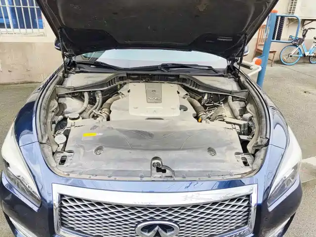 Infiniti Q70 2017 Q70L 2.5L Elite Edition — фото 3