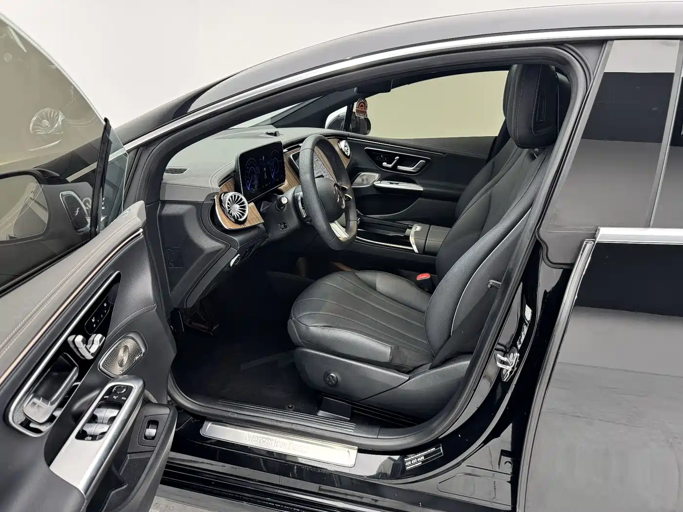 Mercedes-Benz EQE 2023 2022 350 Pioneer Edition