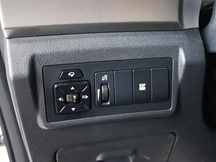 BAIC Senova X65 2015 2015 2.0T Automatic Luxury
