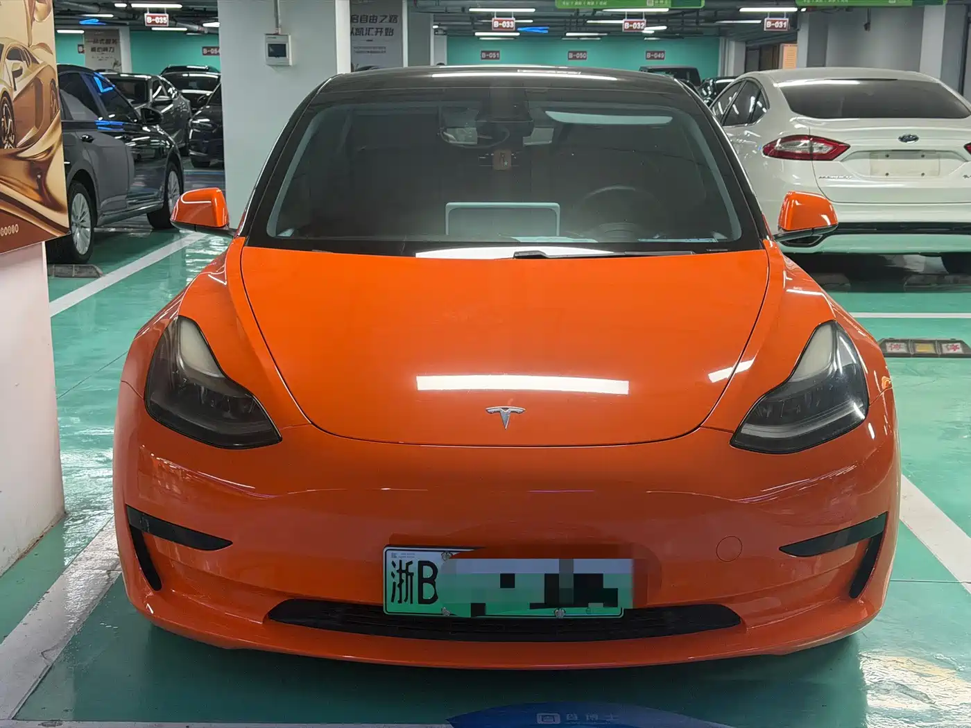 Фото 2 - Tesla Model 3