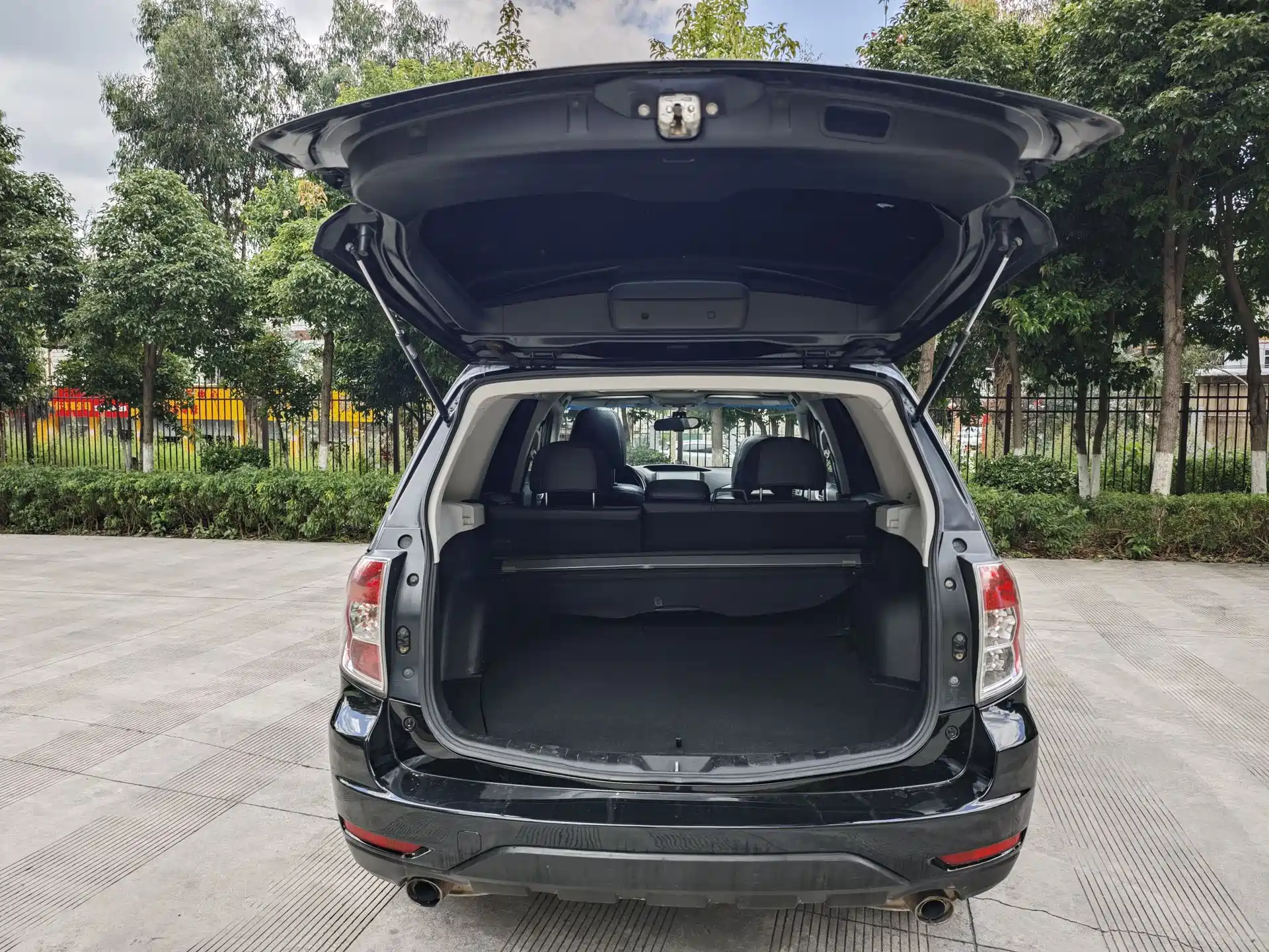 Photo 10 - Subaru Forester