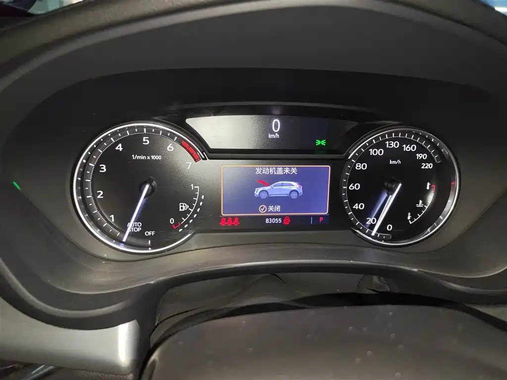 Cadillac XT4 2021 28T FWD Premium Edition фото 4