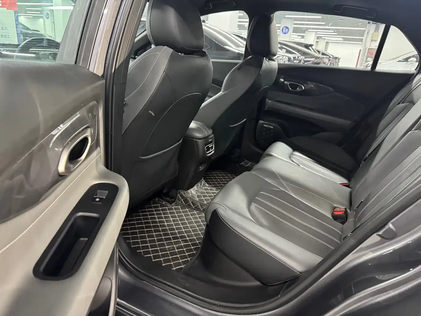 GAC Trumpchi Trumpchi Emkoo 2024 Model 270T DCT Shadow Leopard S Edition фото 13