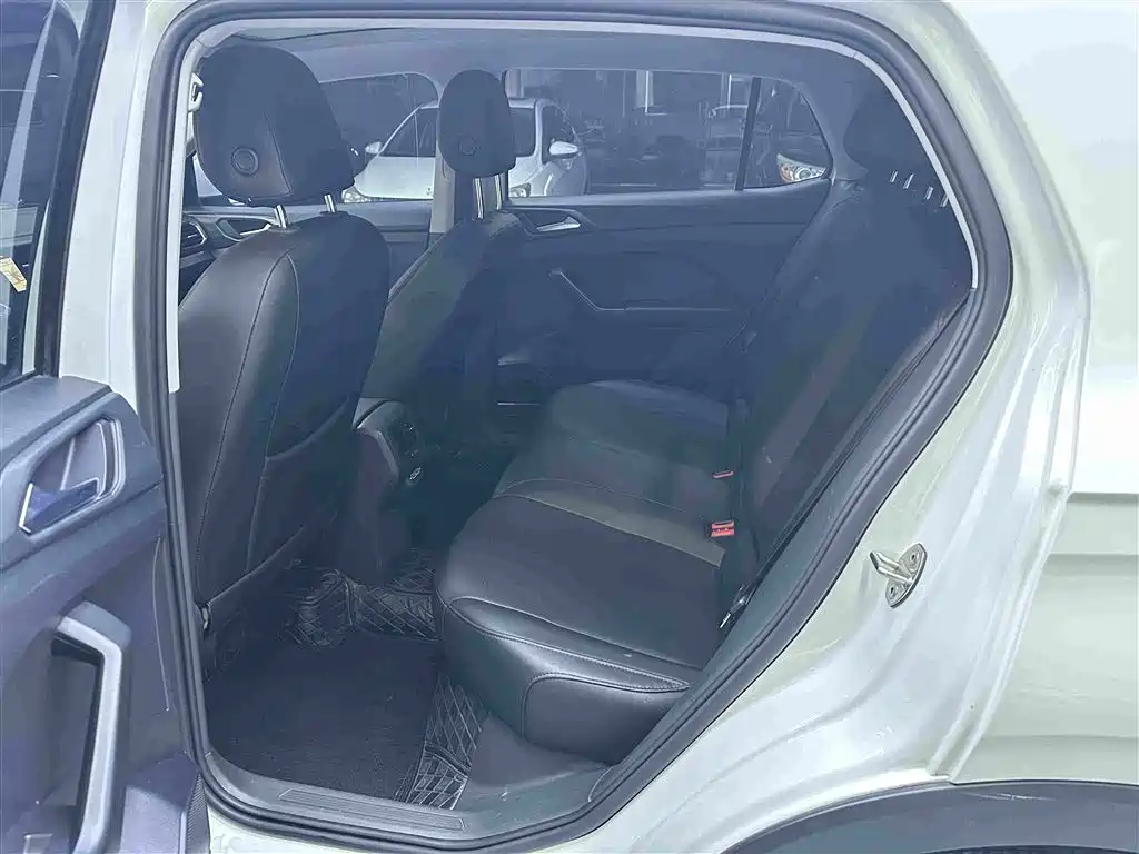 Volkswagen Tacqua 2020 2020 1.5L Automatic Joy Edition