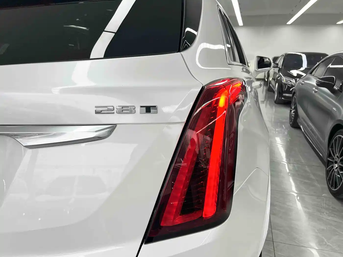 Cadillac XT5 2021 2.0T 2WD Luxury Edition фото 21