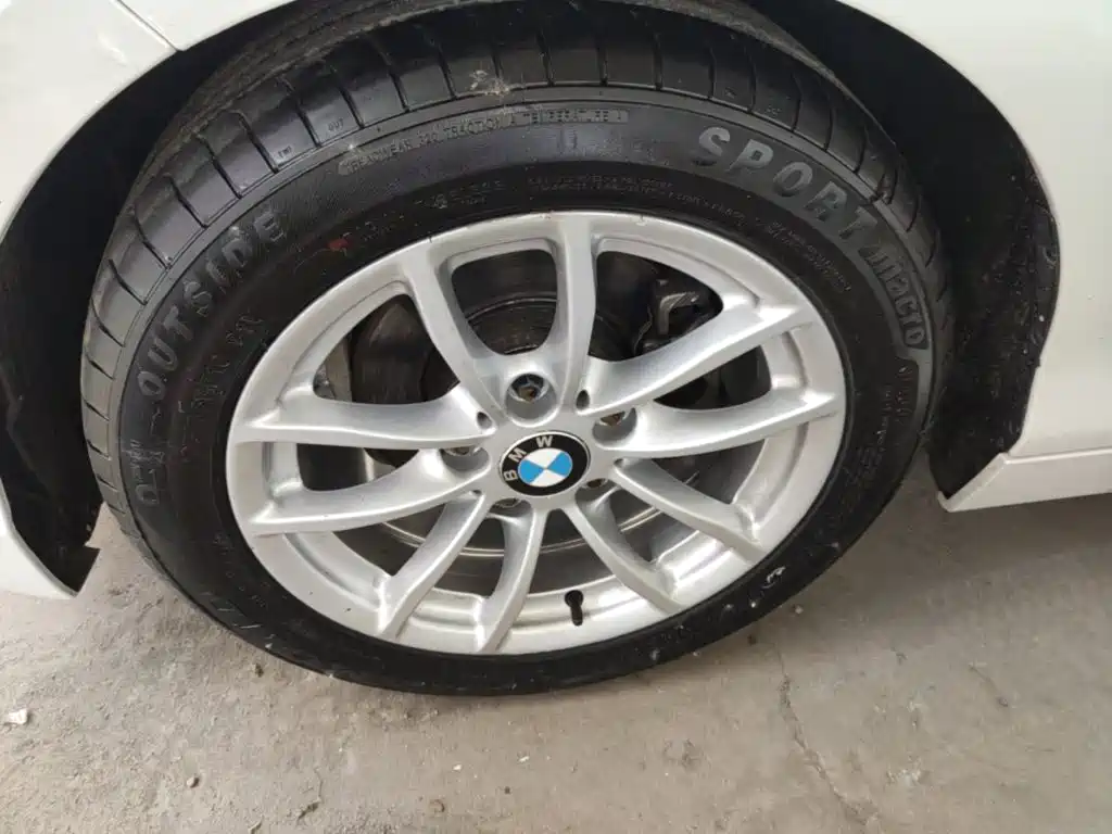 Фото 23 - BMW 1 Series (Import)