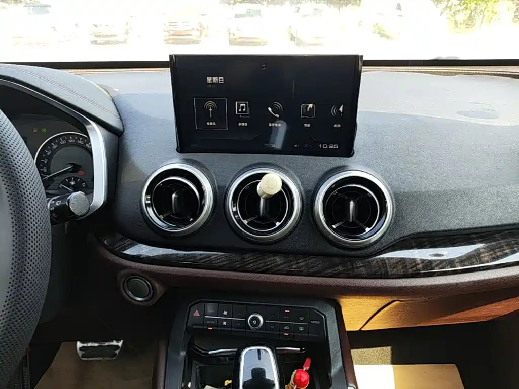 WEY VV5 2018 2019 Upgrade 2.0T 2WD Ultra Luxury China V