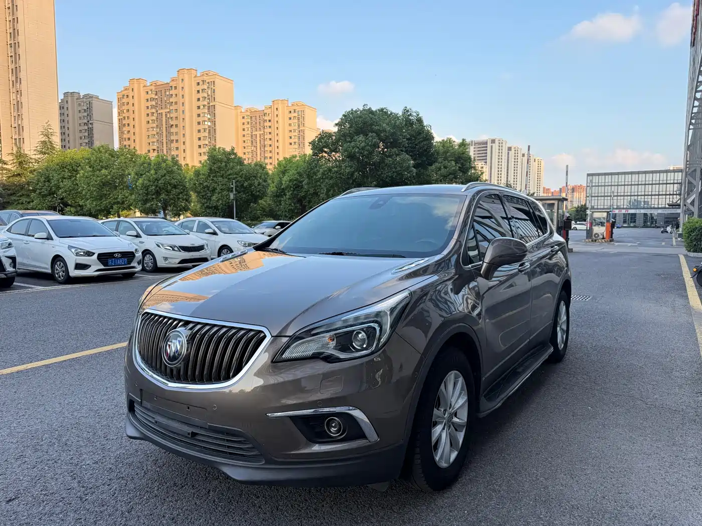 Фото 1 - Buick Envision Plus