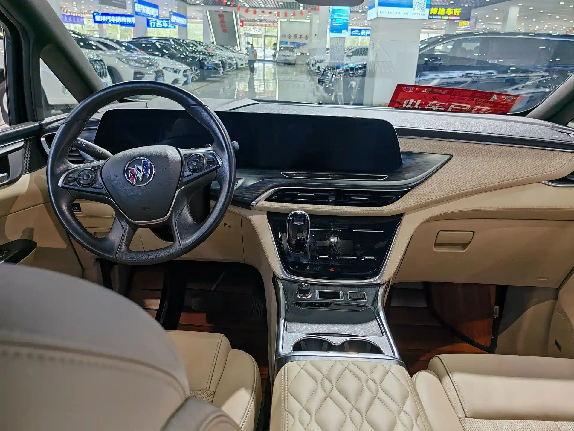 Фото 11 - Buick GL8