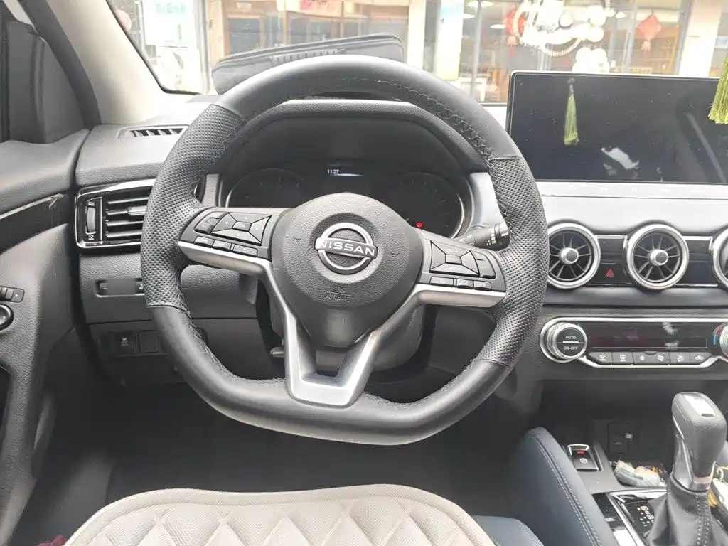 Nissan Qashqai 2025 2025 Facelift Honor 2.0L CVT XV Sincere Edition