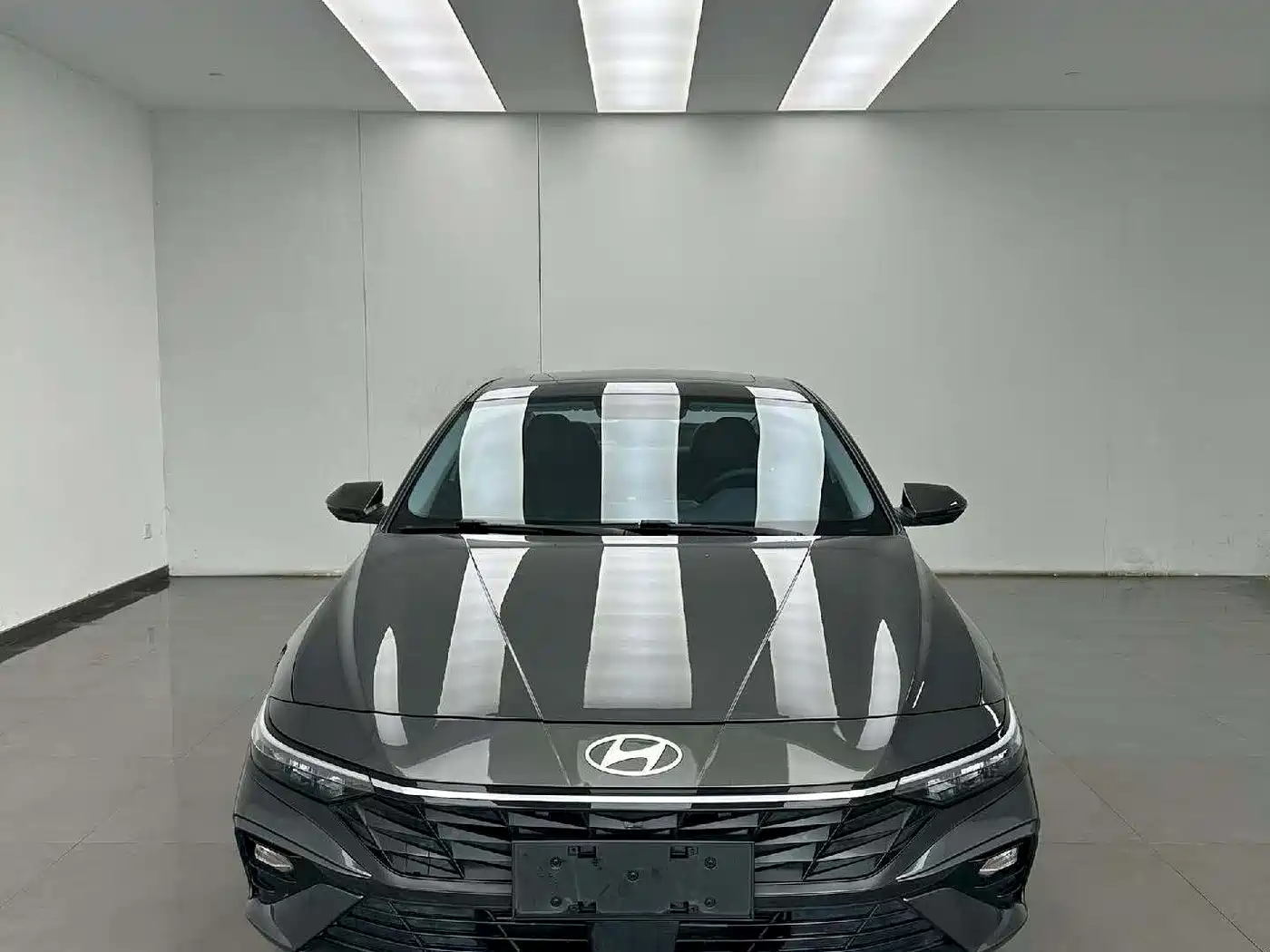 Hyundai Elantra 2023 1.5L CVT GLX Elite Edition фото 2
