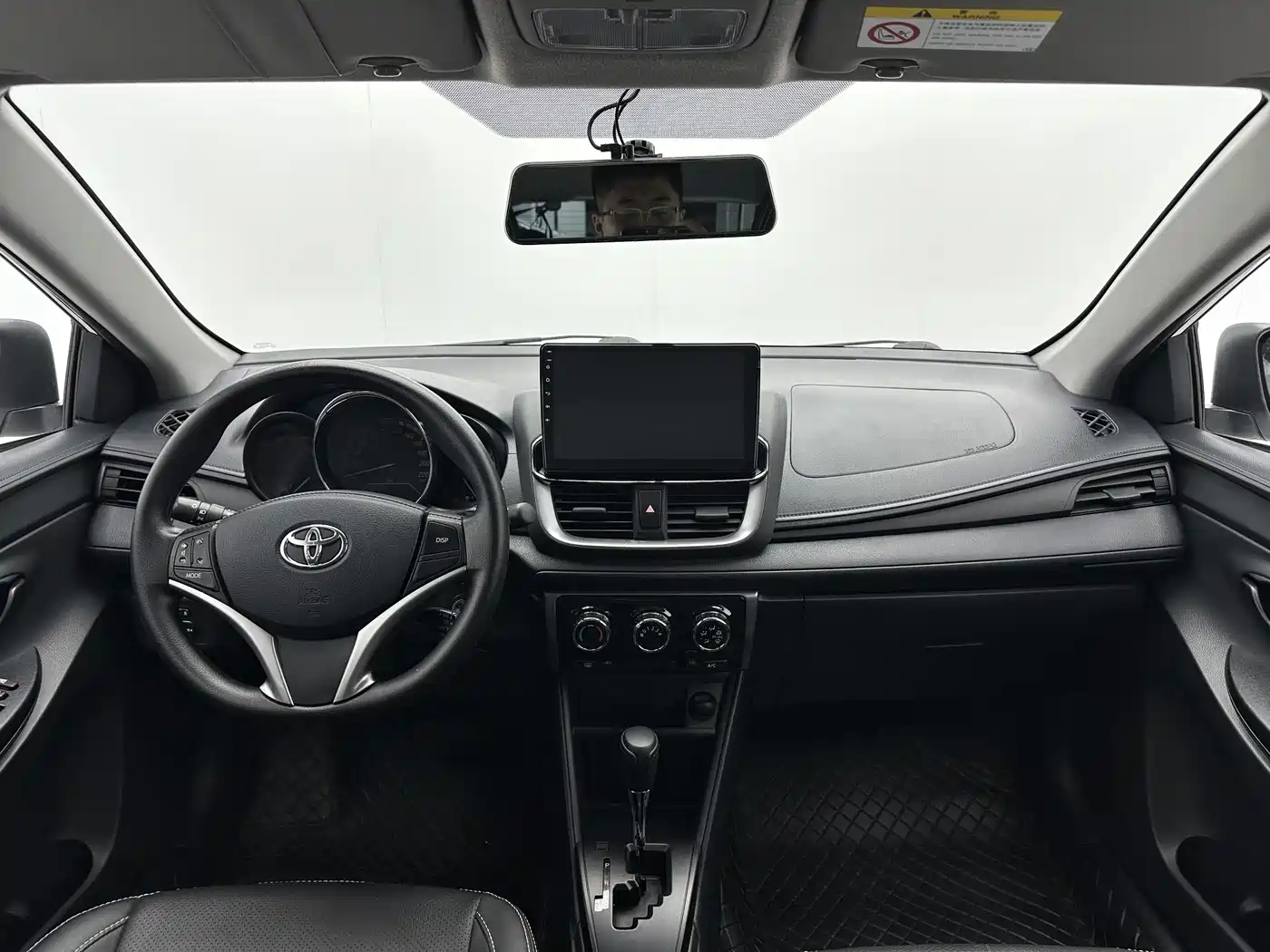 Toyota YARiS L Zhi Xuan 2022 Zhi Xuan X 1.5L CVT Luxury PLUS Edition фото 7