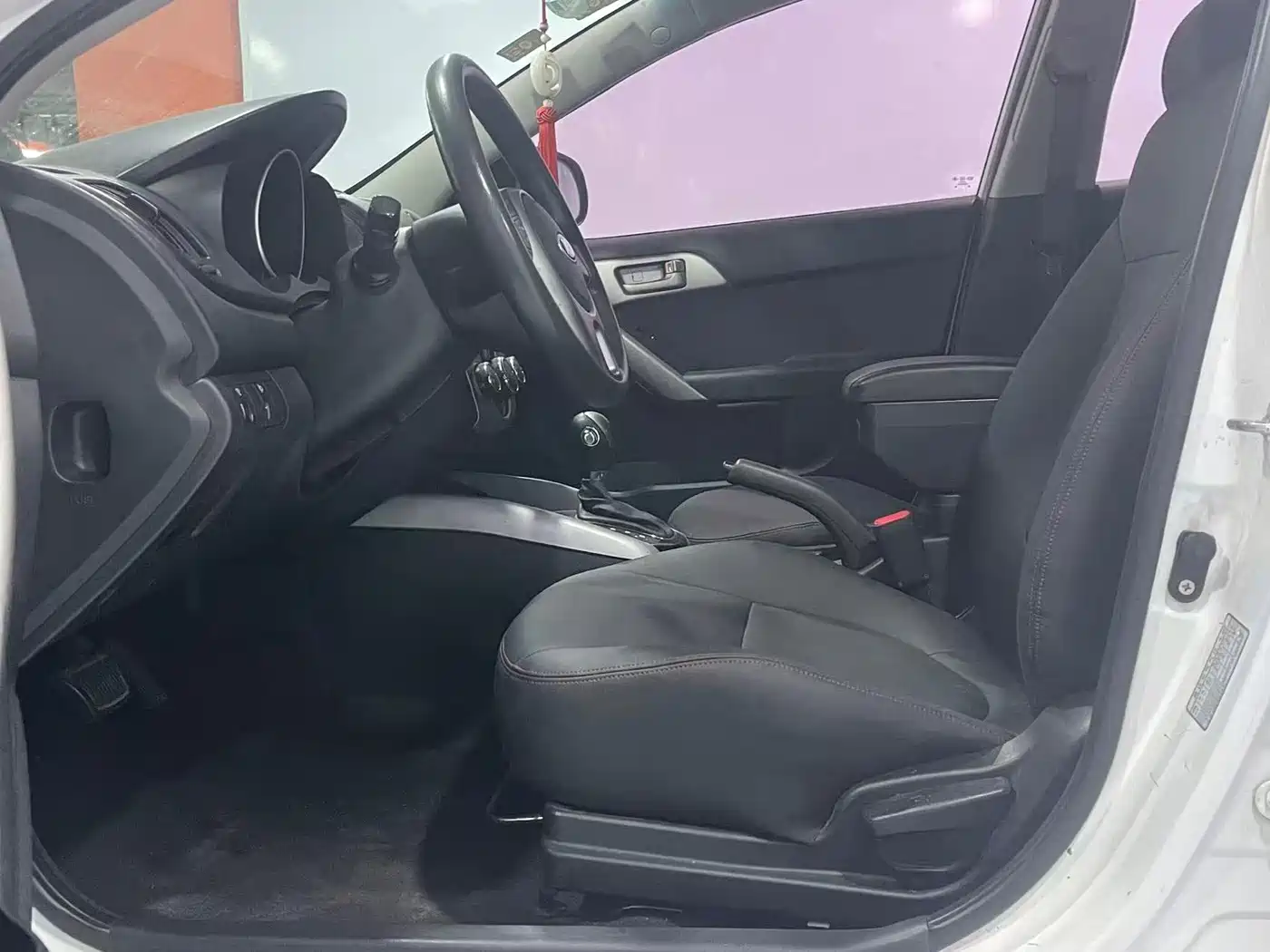 Kia Forte 2014 2014 1.6L AT GL