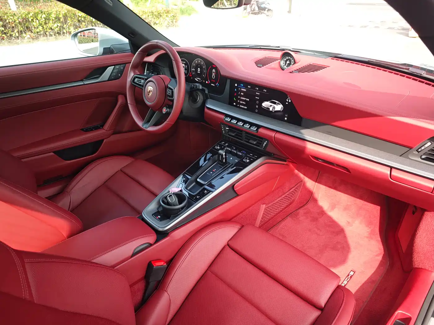 Porsche 911 2025 Carrera 3.0T фото 13