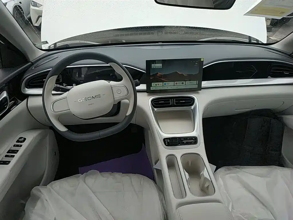 Geely Galaxy Starry Wish 2026 Edition 310km Youth Version фото 10