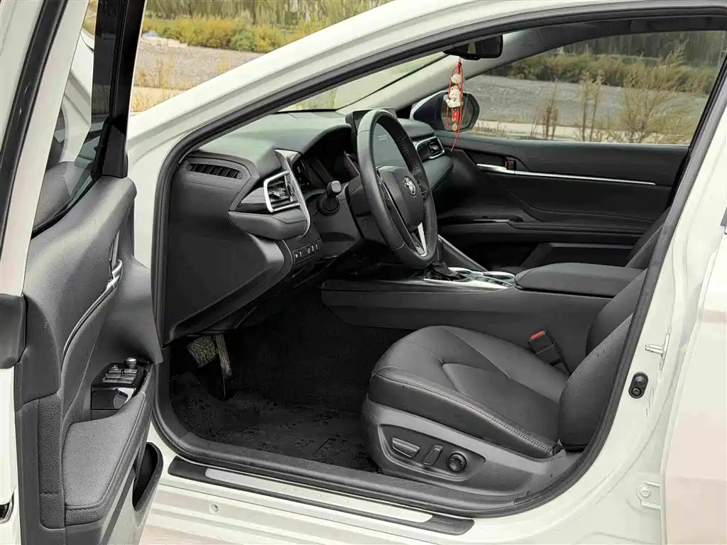 Toyota Camry 2022 2021 2.5G Luxury Edition