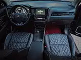 Фото 14 - Mitsubishi Outlander