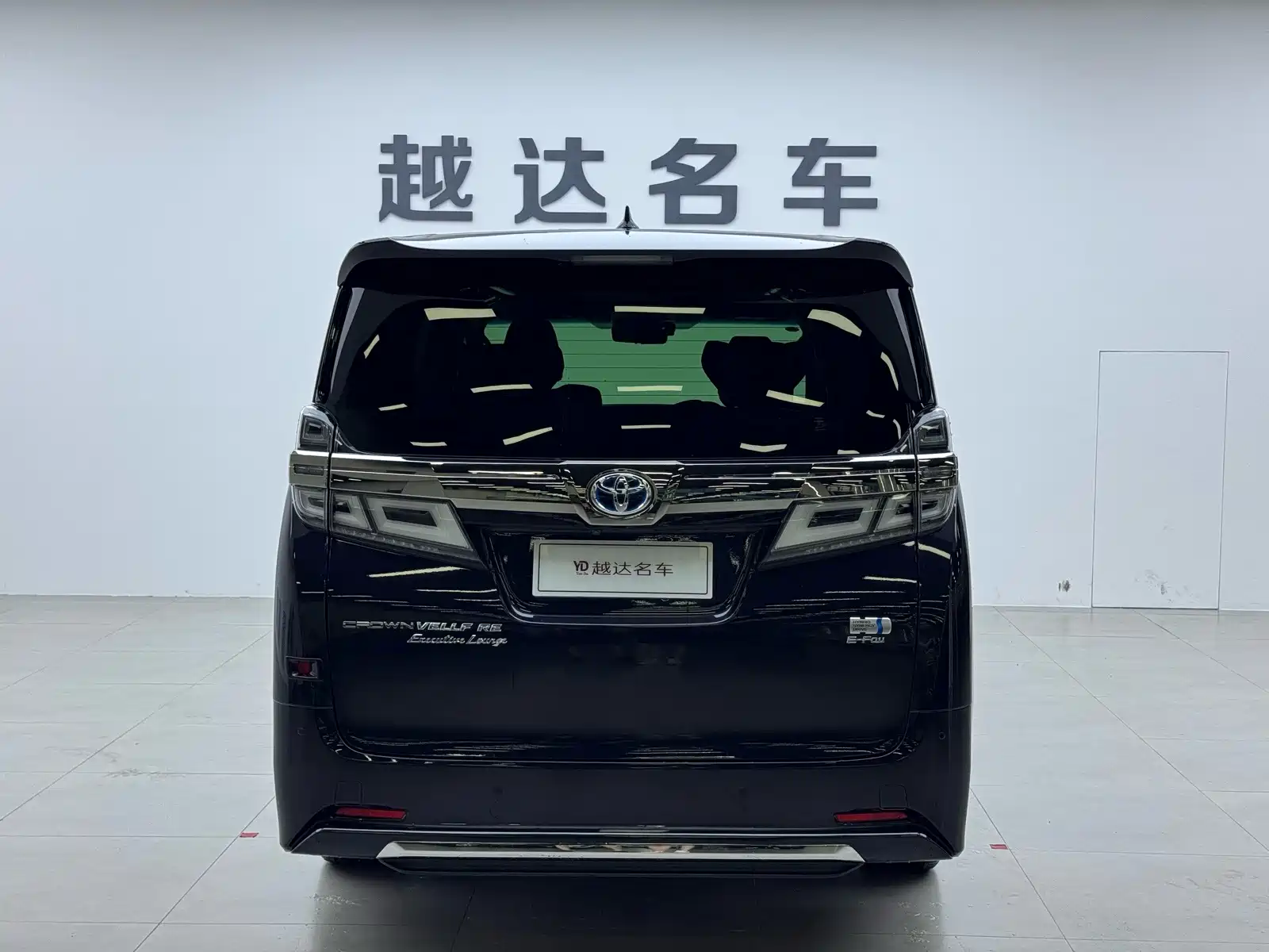 Фото 20 - Toyota Vellfire