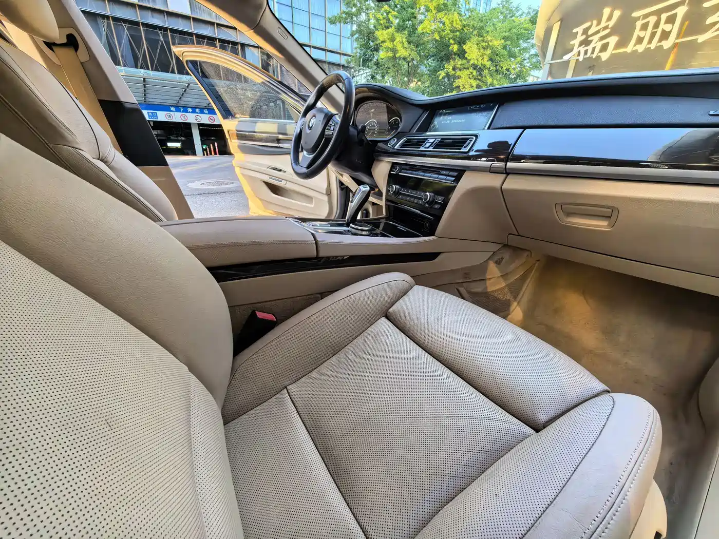 BMW 7 Series 2013 Model 730Li Luxury фото 11