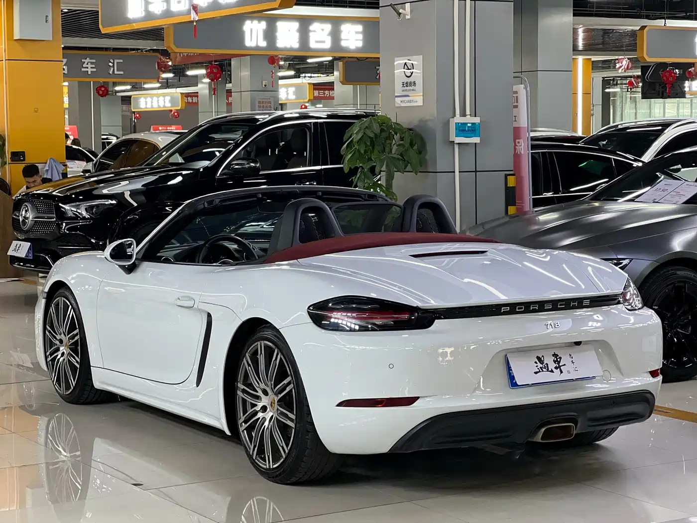 Porsche 718 2020 Boxster 2.0T фото 16