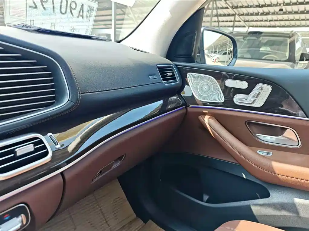 Mercedes-Benz GLE 2025 Facelift GLE 350 4MATIC Fashion Model фото 11