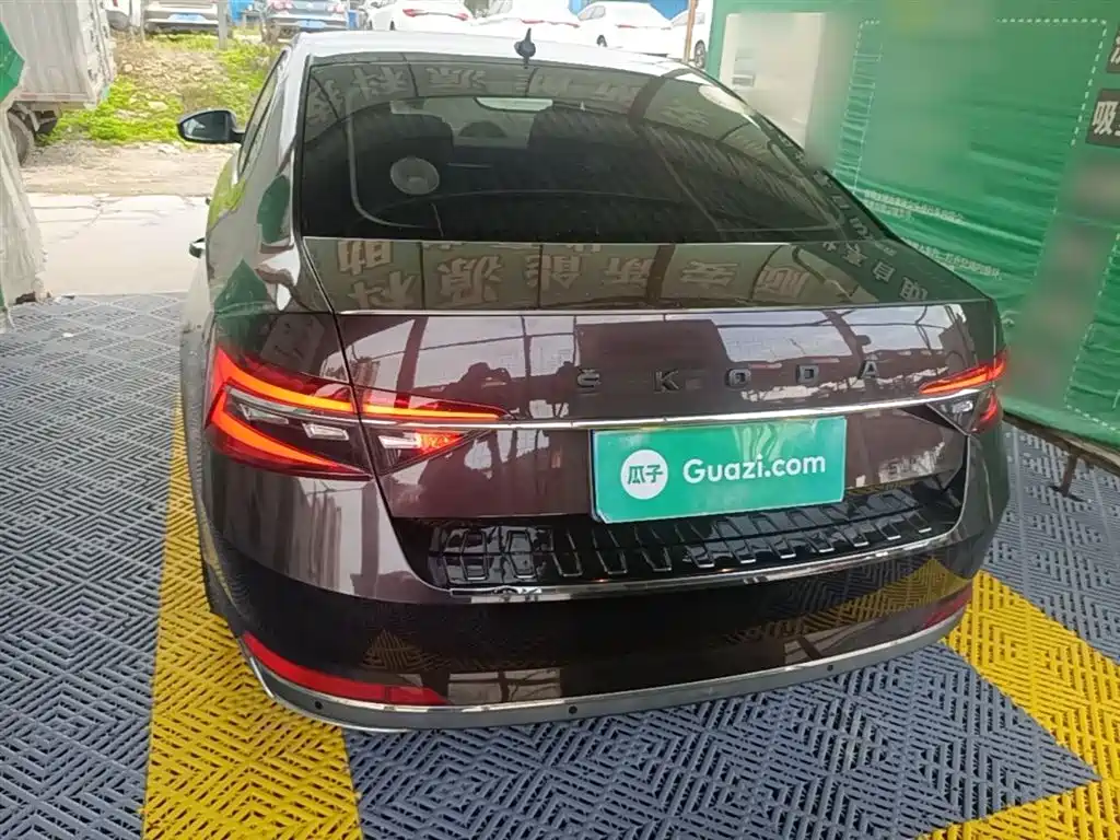 Škoda Superb 2019 TSI330 DSG Luxury Edition фото 6