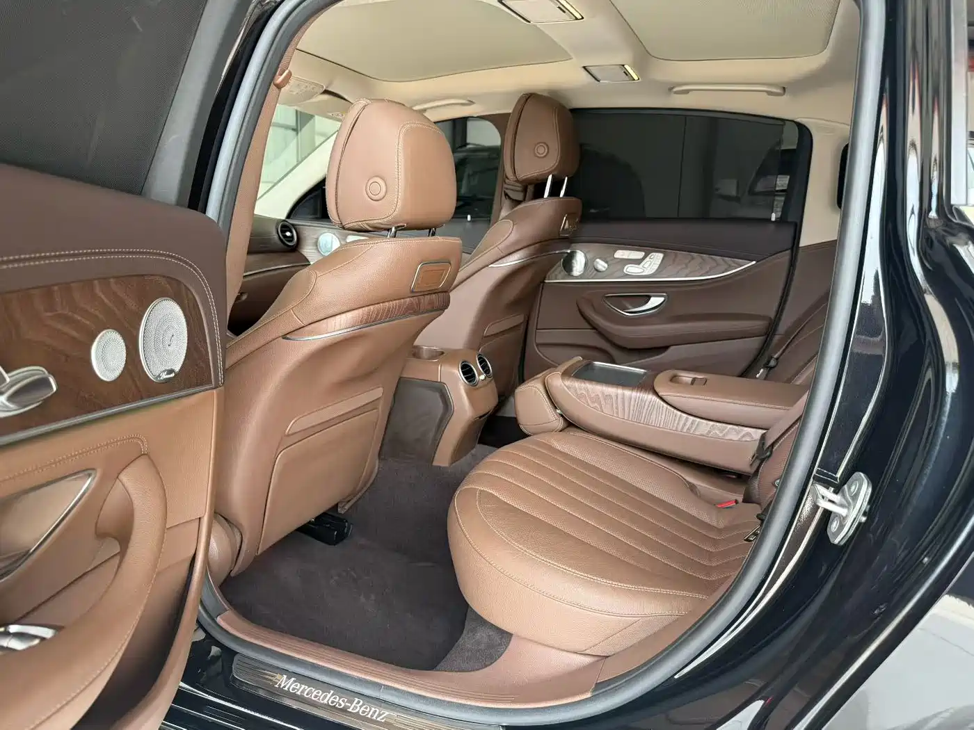 Mercedes-Benz E-Class 2020 Facelift E 300 L Fashion фото 8