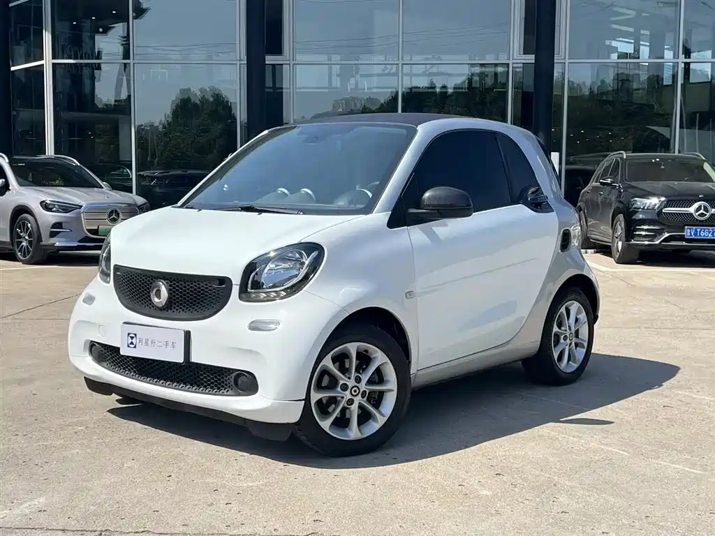 smart fortwo 2015 2015 1.0L 52kW Hardtop Passion Edition