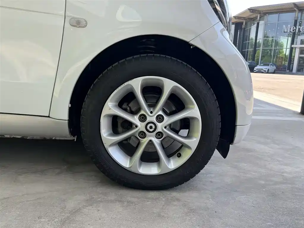 smart fortwo 2015 2015 1.0L 52kW Hardtop Passion Edition
