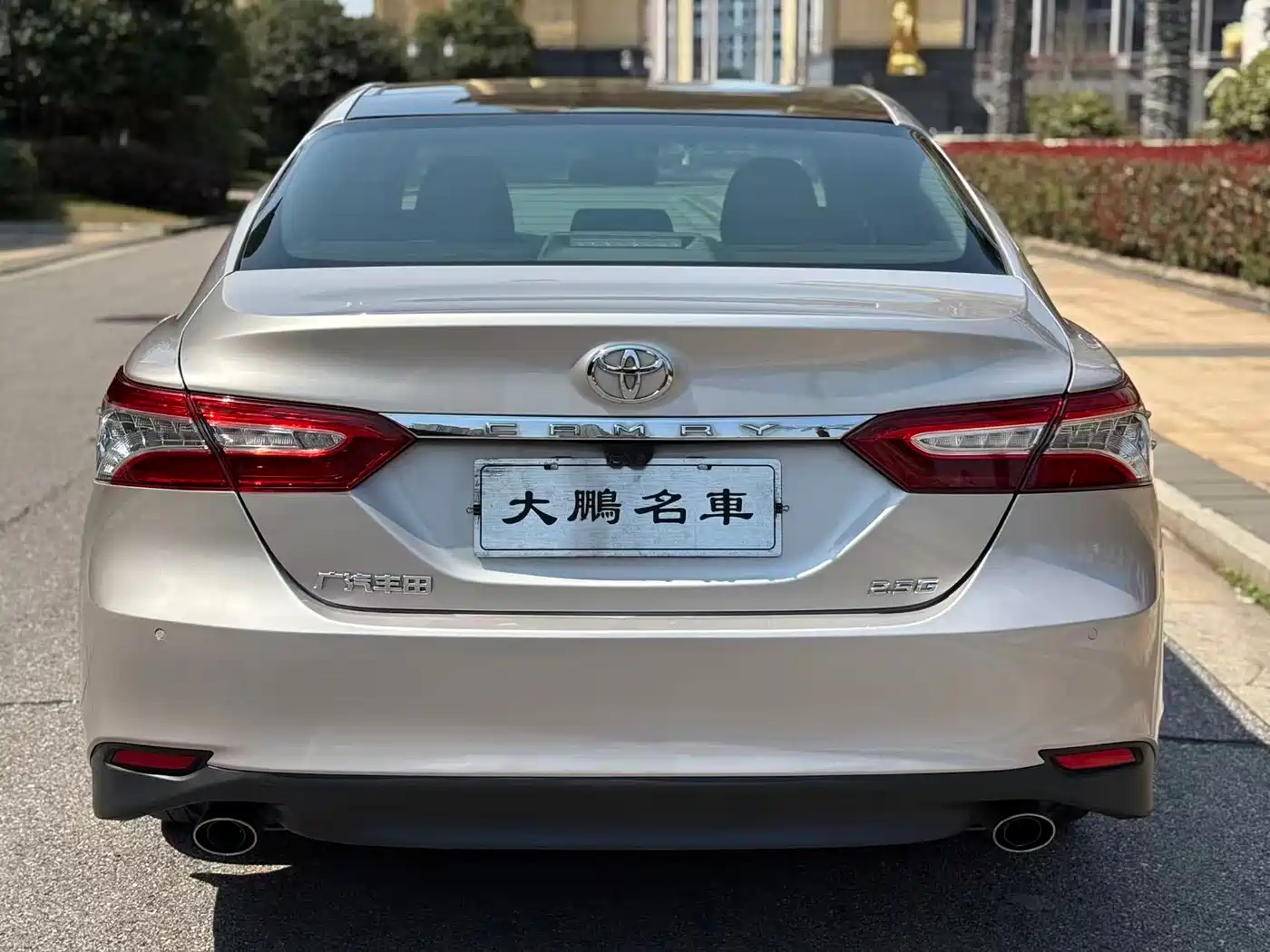 TOYOTA CAMRY