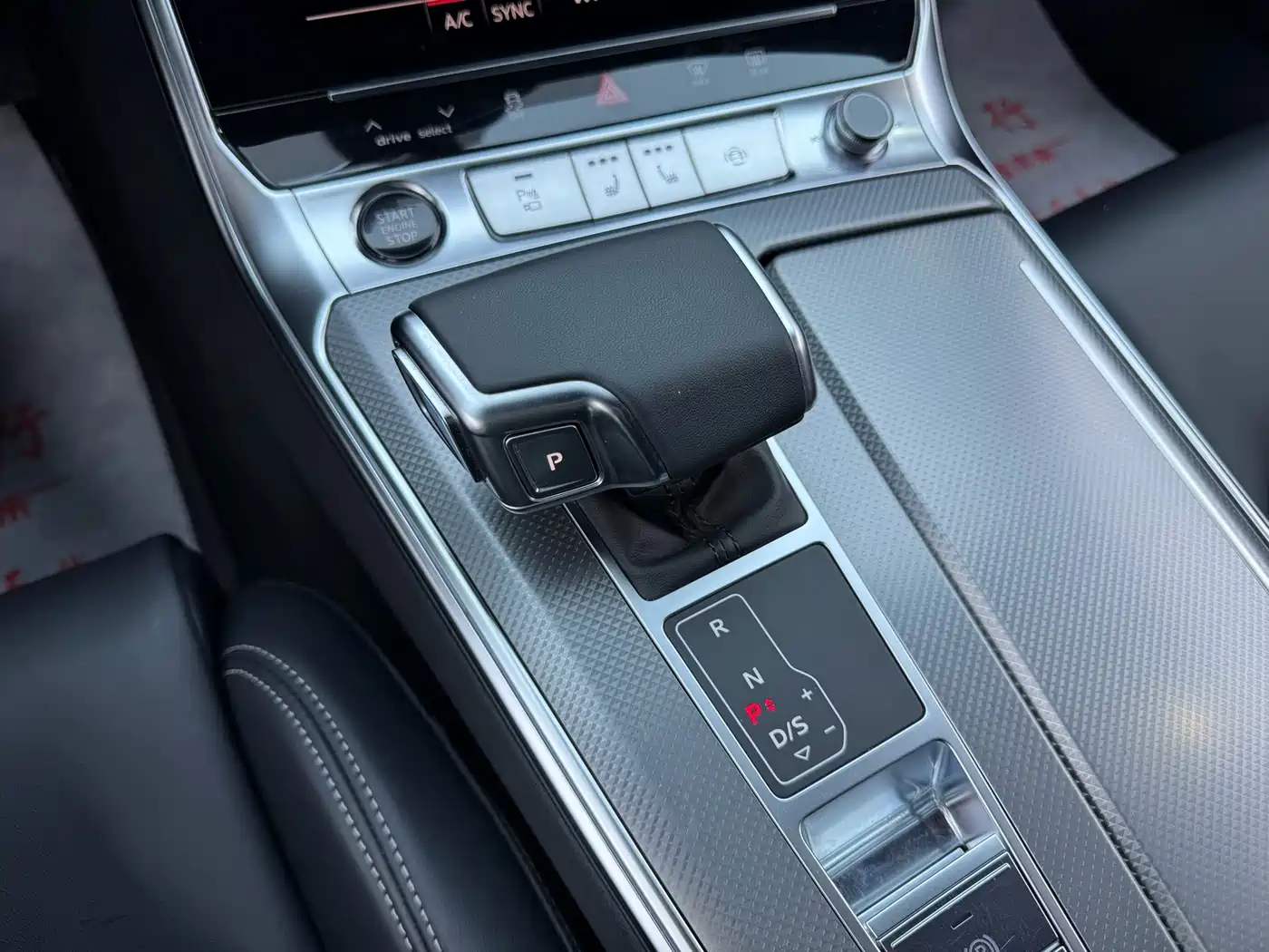 Фото 9 - Audi A6L