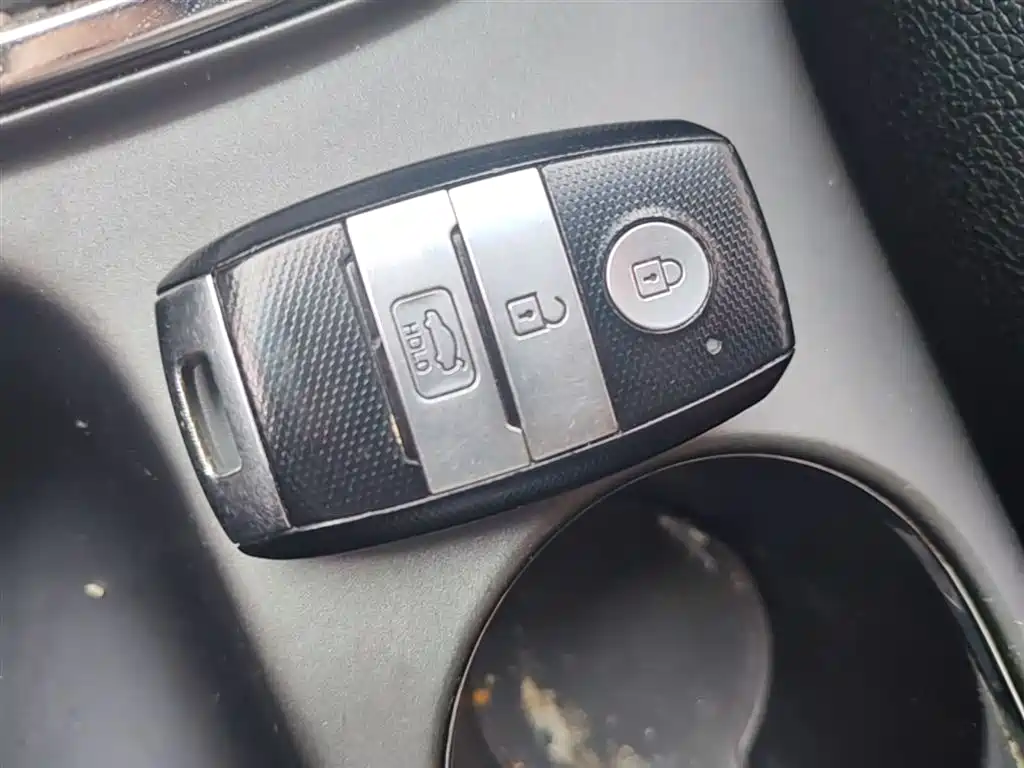 Kia K3 2015 1.6L Automatic GLS фото 9