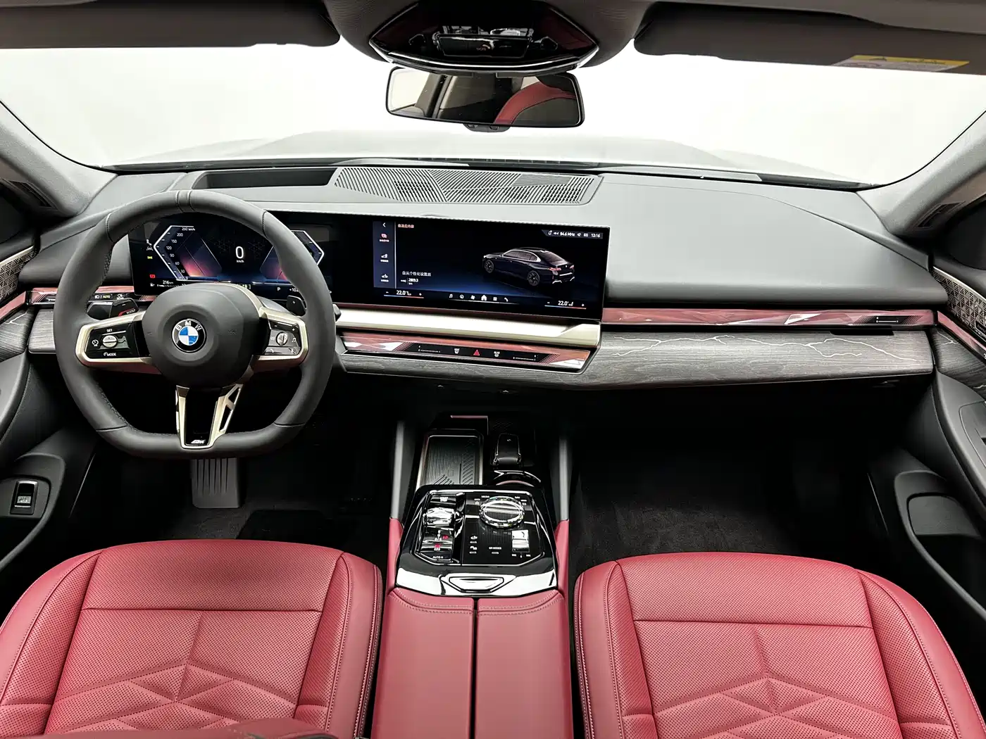 BMW 5 Series 2025 530Li Premium M Sport Package фото 18