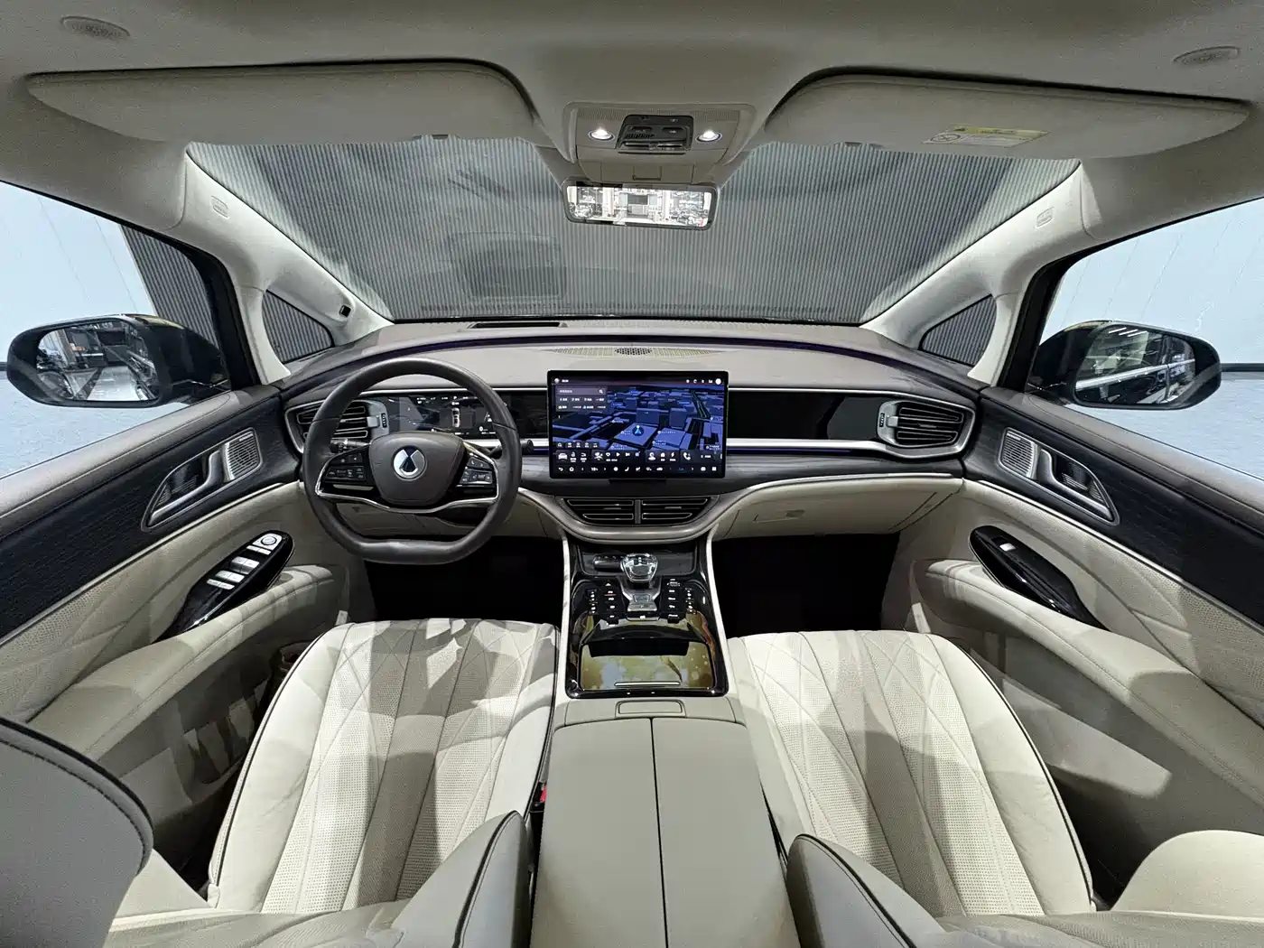 Denza D9 2025 2024 DM-i 980 AWD Flagship