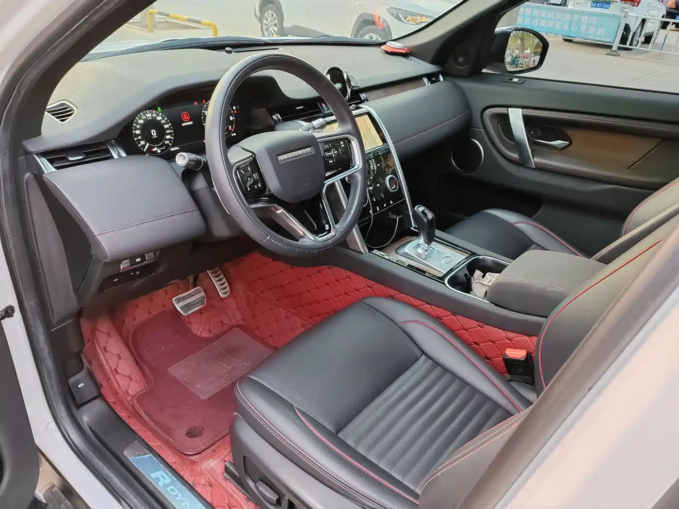 Land Rover Discovery Sport 2022 Model 249PS R-Dynamic S Performance Edition 5-Seater фото 7
