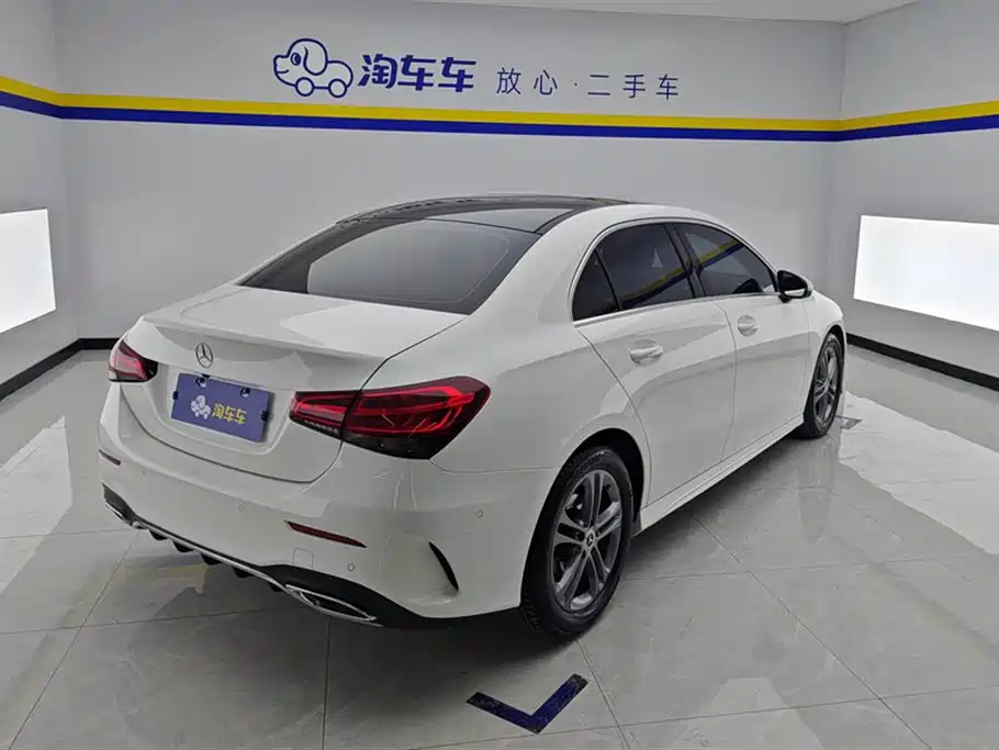 Mercedes-Benz A-Class 2020 Second Facelift A 180 L Sport Sedan фото 3