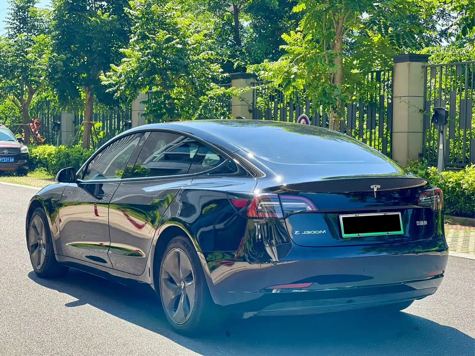 Фото 7 - Tesla Model 3