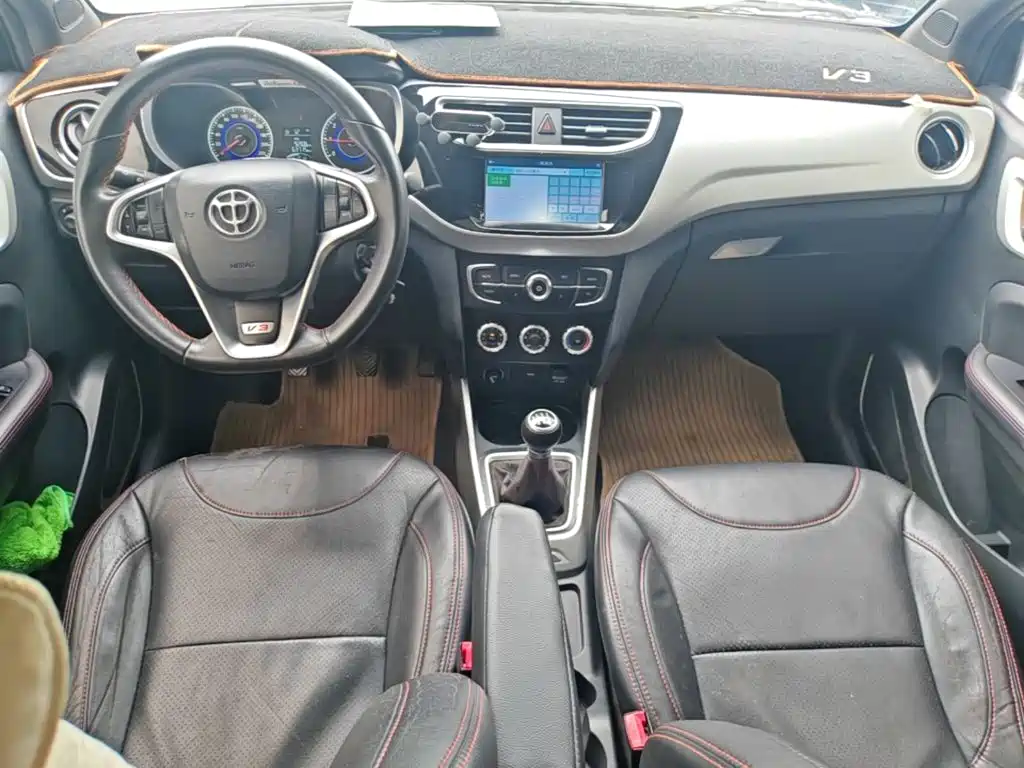 Zhonghua V3 2015 2015 1.5L Manual Elite