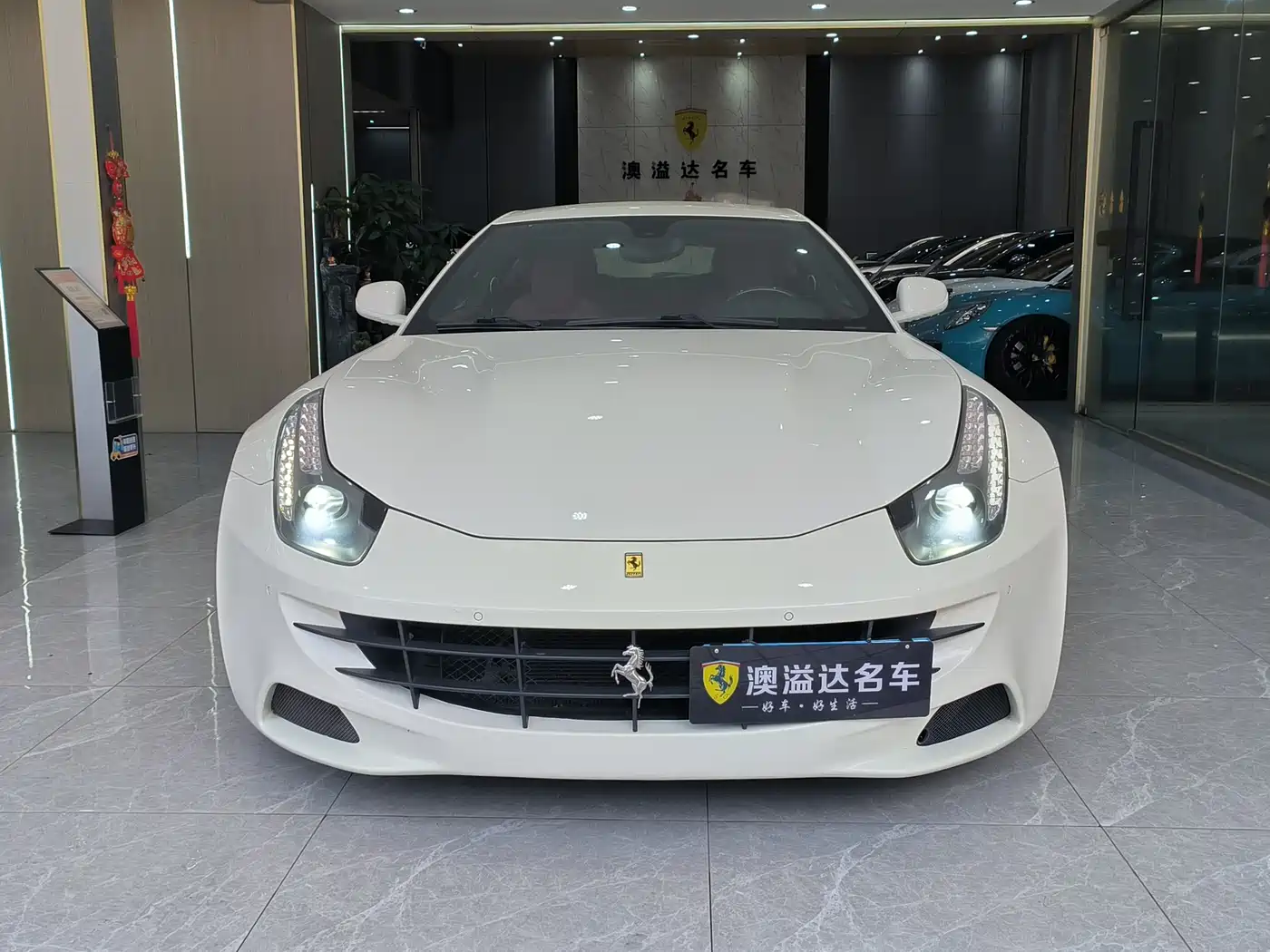 Ferrari FF 2012 6.3L V12 фото 4